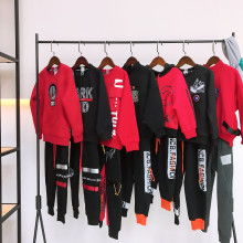 深圳市宝安区西乡艾依服饰商行 专业服装供应与服务优势